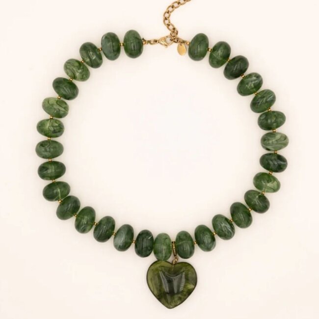 Goud ketting met grote rondel kralen en groot hart hanger