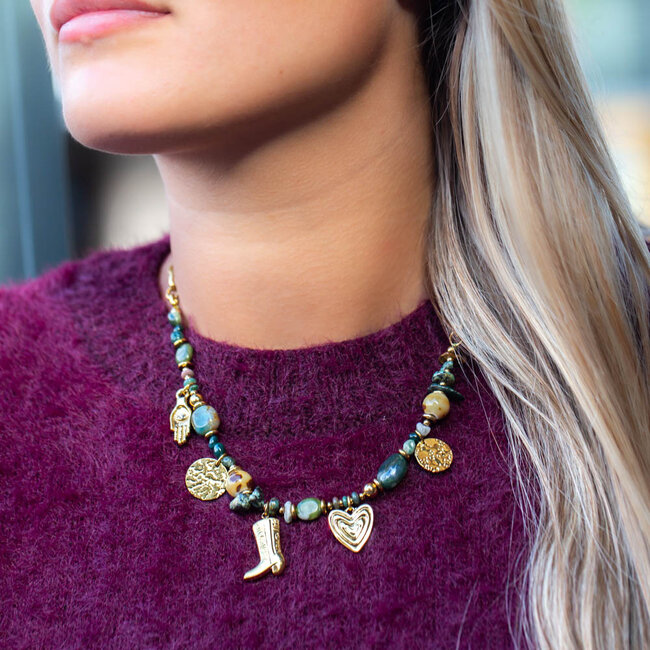 Beadle Opvallende groene bedelketting  met hart en western bedels