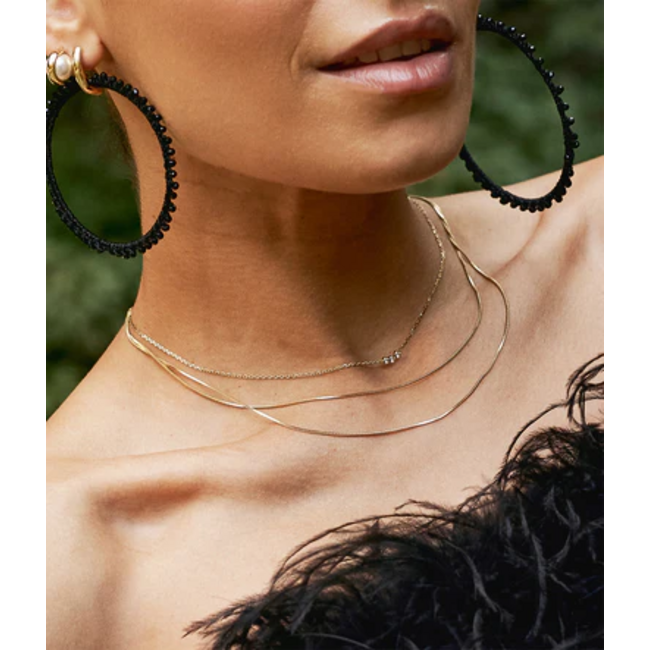 Goud elegante driedubbele ketting met crystal zirconia steentjes