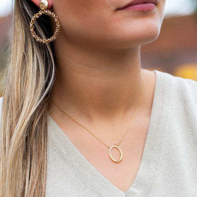 Goud ketting met crystal zirconia steentjes rechthoek of ovaal vorm