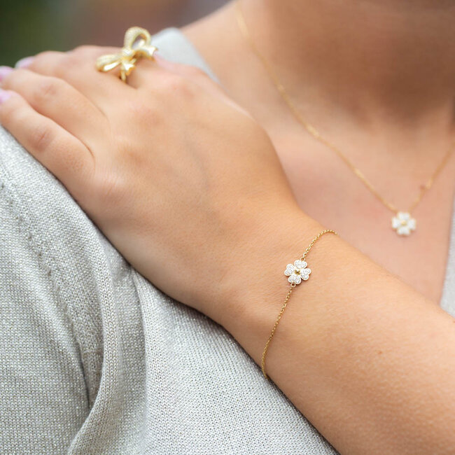 ZAG  Bijoux Gouden ketting en armband met bloem en crystal