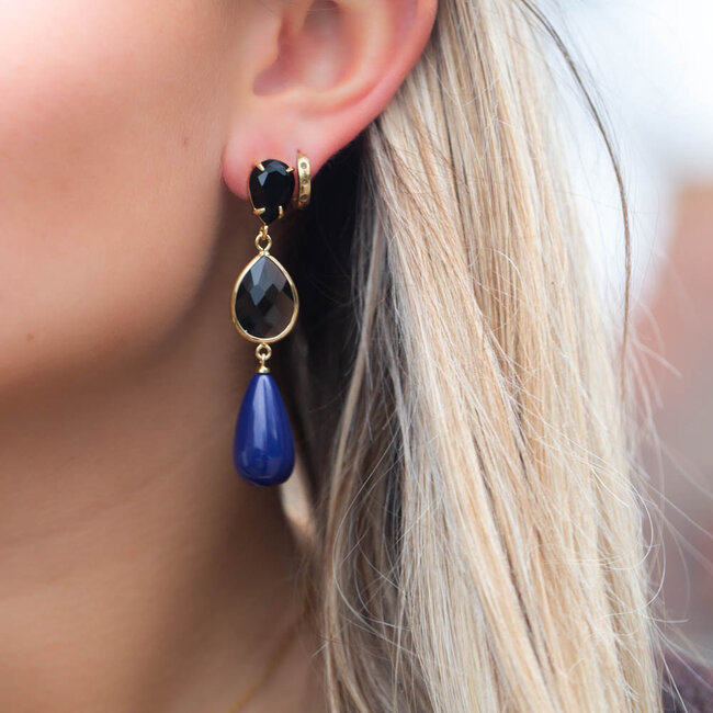 Blauwe oorbellen met mooie druppel