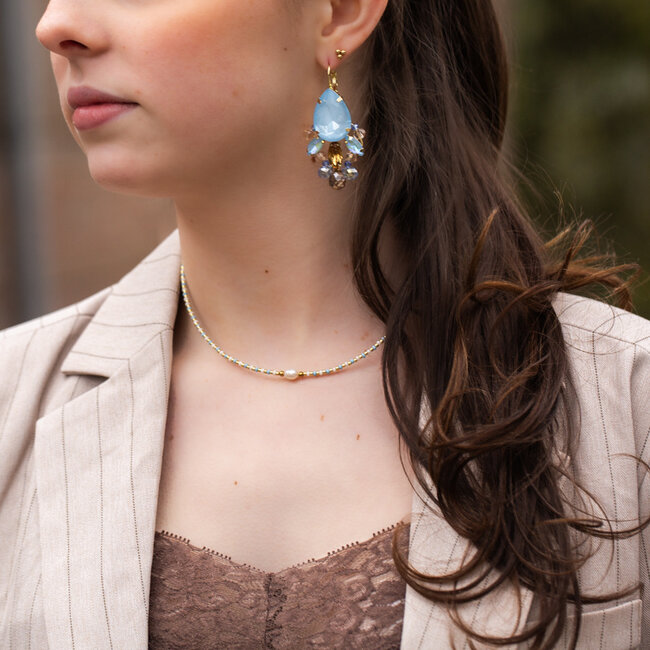 Biba Korte blauwe witte ketting met pareltje