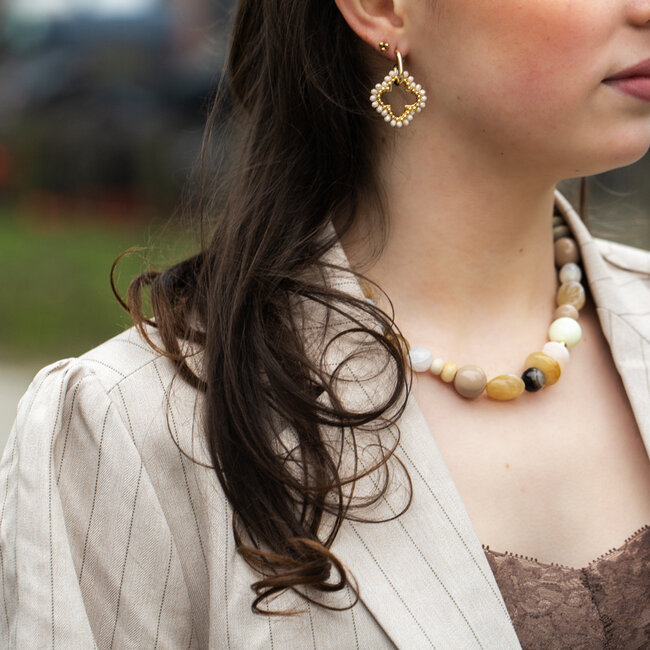 Grote opvallende naturel kleuren kralen ketting
