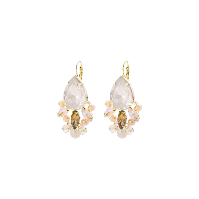 Oorbellen met grote crystal druppel in warme beige tint