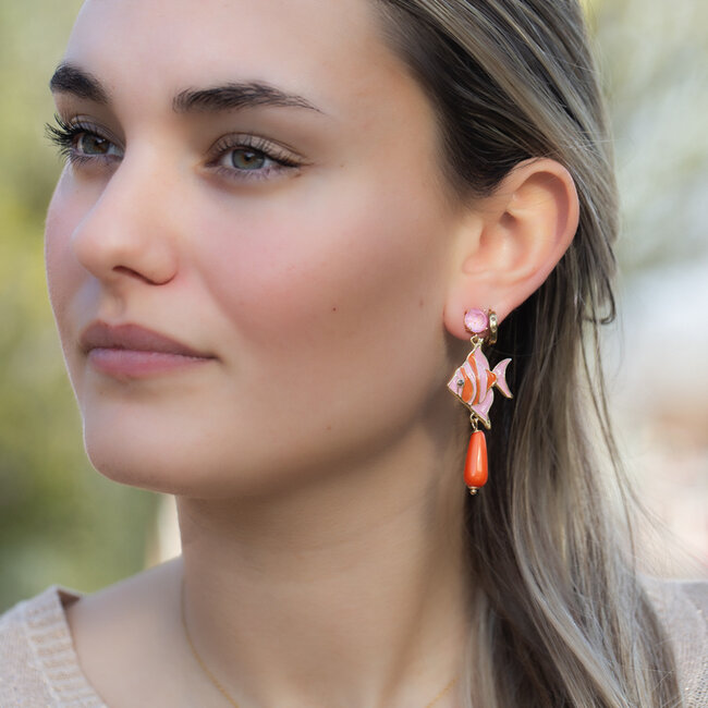 Biba Roze oranje vis oorbellen met oranje druppel