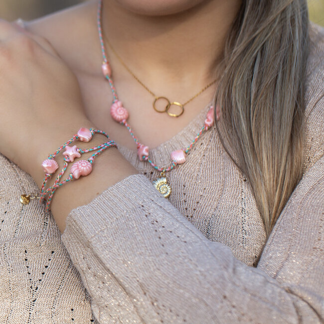 Biba Armband met roze keramieken schelpjes en zeester