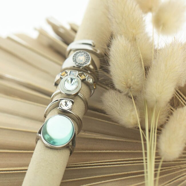 IXXXI Zilver fame ring met crystal steen