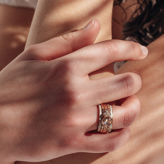 IXXXI Complete rosegoud ring met crystal stenen