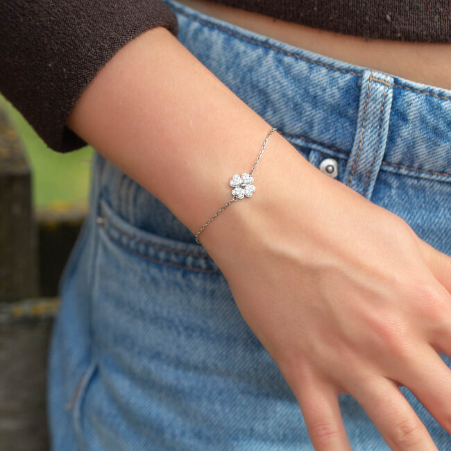 ZAG  Bijoux Zilver ketting of armband met klaver en glitter steentjes