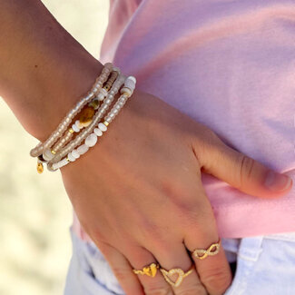 Biba Beachy pols