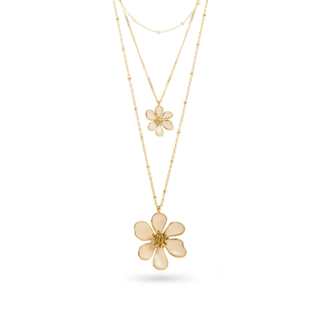 Vrolijke speelse driedubbele ketting met bloemen en witte kraaltjes