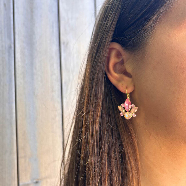 Biba Roze bloem oorbellen met Crystal stenen