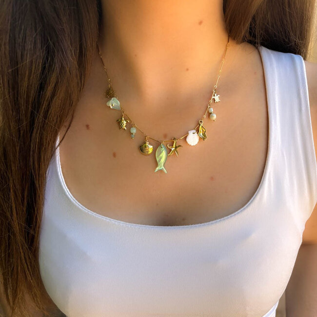 Beadle Groene bedel ketting met vis schelp en schildpad
