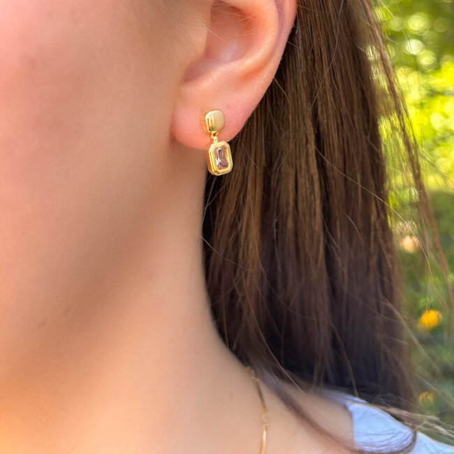 KARMA Goldplated zirconia  rechthoek of bloem oorbellen