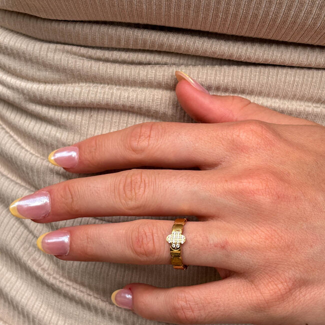 ZAG  Bijoux Gouden ring klaver en crystal