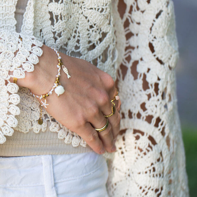 Beadle Strand armband  touw met witte zee bedels