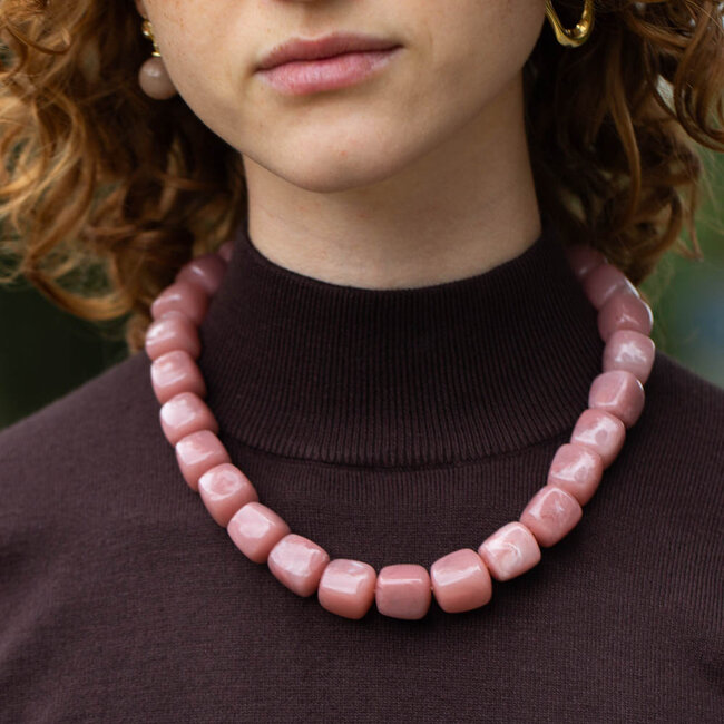 Biba Ketting of armband met oudroze grote kralen