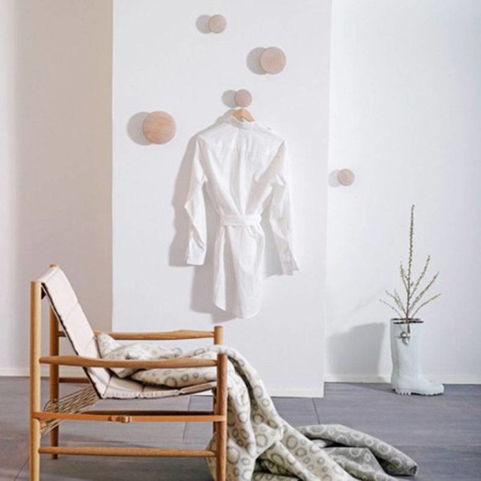 Muuto Dots-set (van 5 kledinghaken) eik