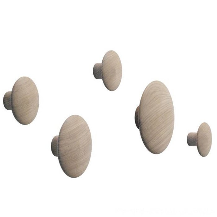 Muuto Dots-set (van 5 kledinghaken) eik