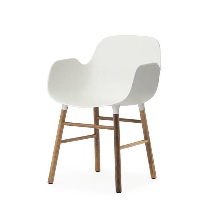 Normann Copenhagen Form Armchair Walnoot