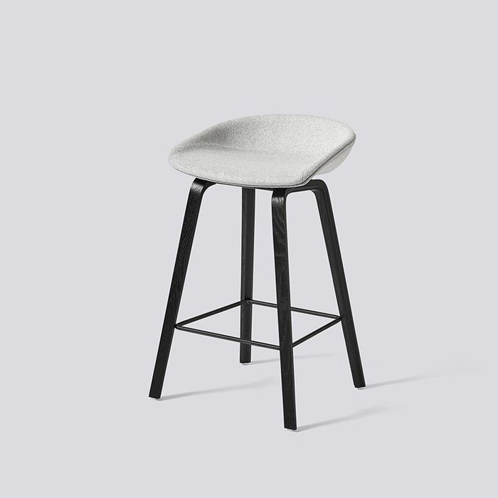 HAY Barkruk 'About A Stool' AAS33 zwart-gestoffeerd