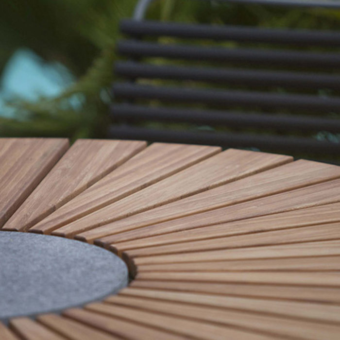 Houe Circle table bamboo (Ø110 of Ø150cm)