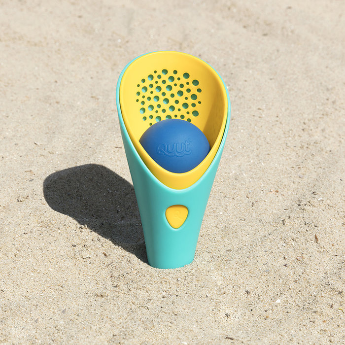 Quut Cuppi pelle, tamis et balle