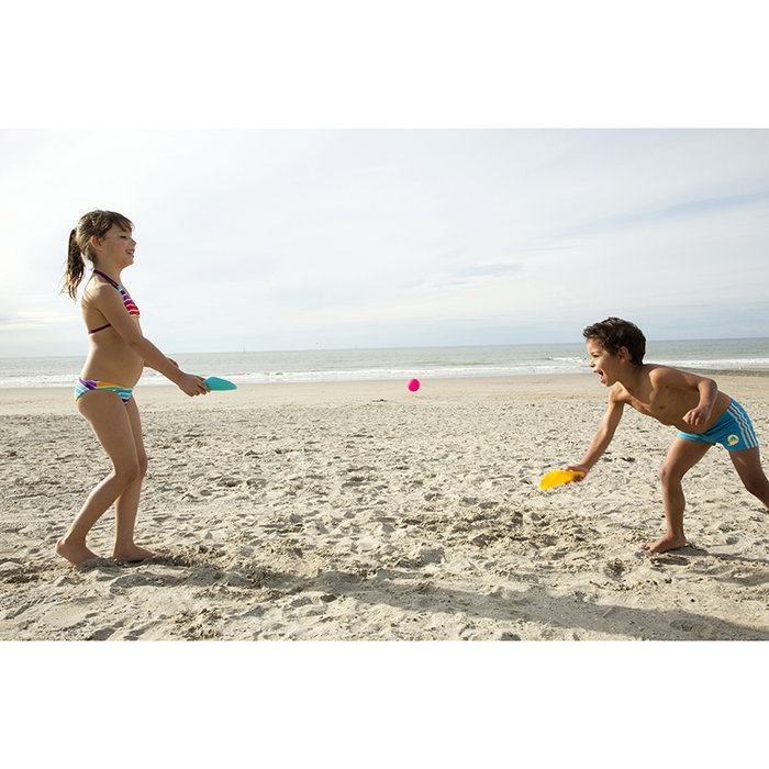 Quut Cuppi pelle, tamis et balle