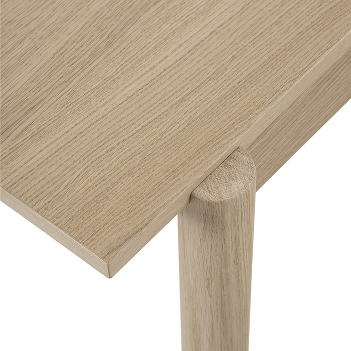 Muuto Linear Table  chêne