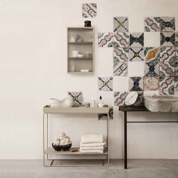 Fermliving Haze wandkast - figuurglas met streeppatroon