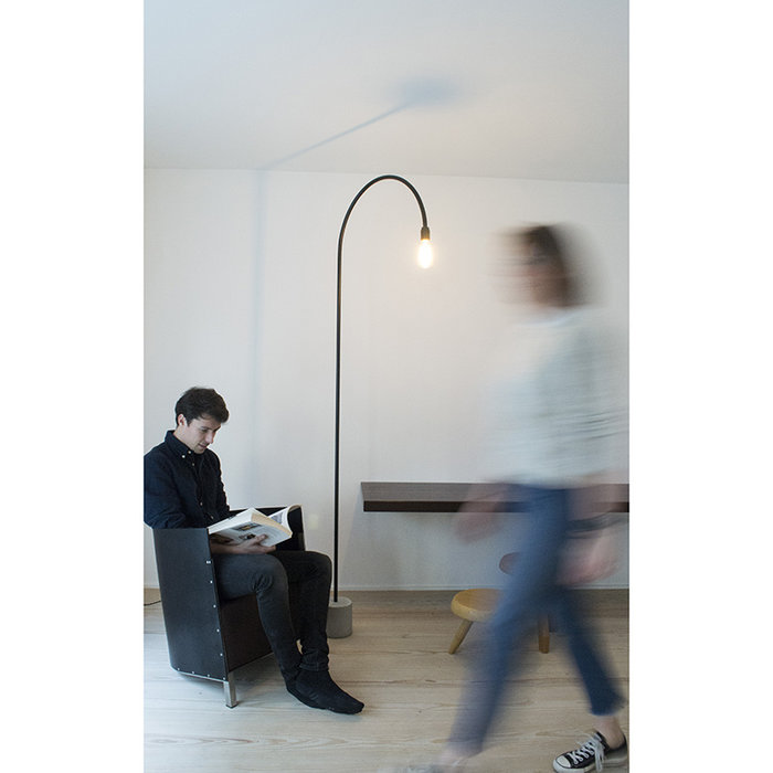 bultin bul055 vloerlamp h2100 - concrete grey base