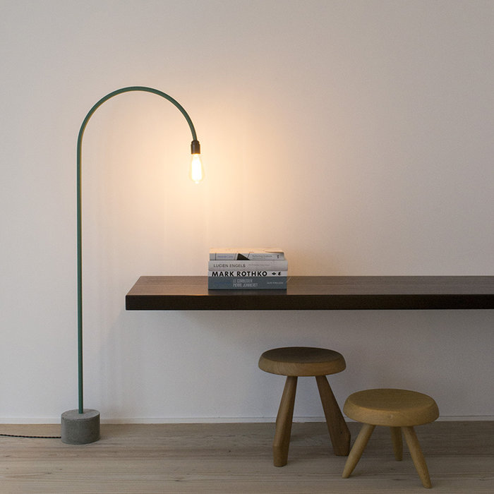 bultin Bul045 vloerlamp h1400 - concrete grey base