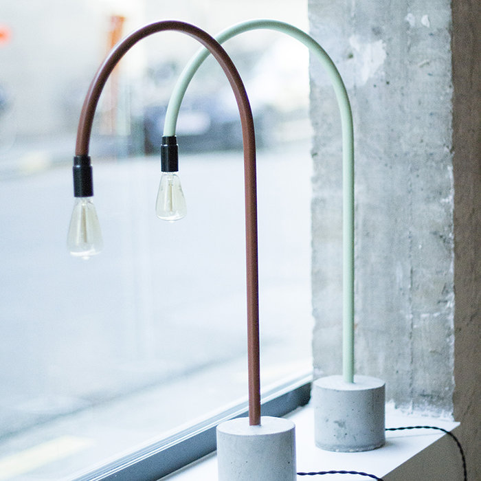 bultin Bul035 lampe de table - concrete grey base