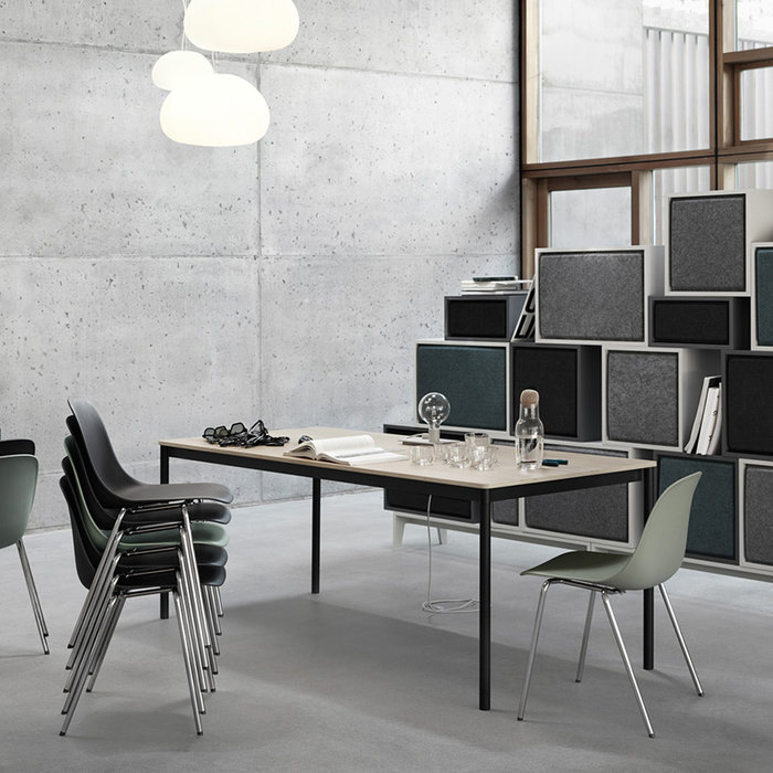 Muuto Base S 140x80 cm Table