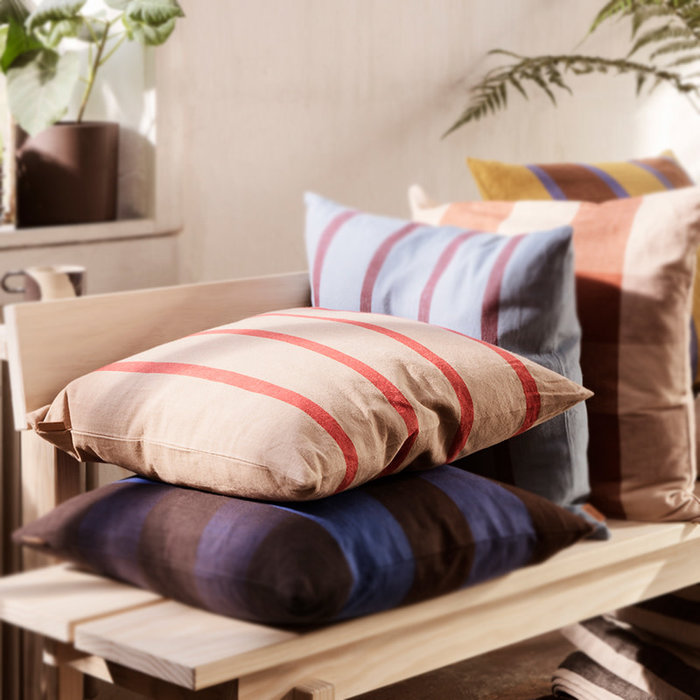 Fermliving Grand coussin - Camel/Rouge