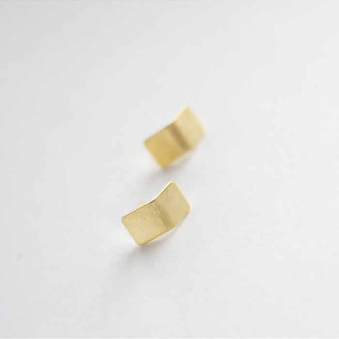 Fleur fatale Boucle d'oreille pliée 1 - Fleur Fatale