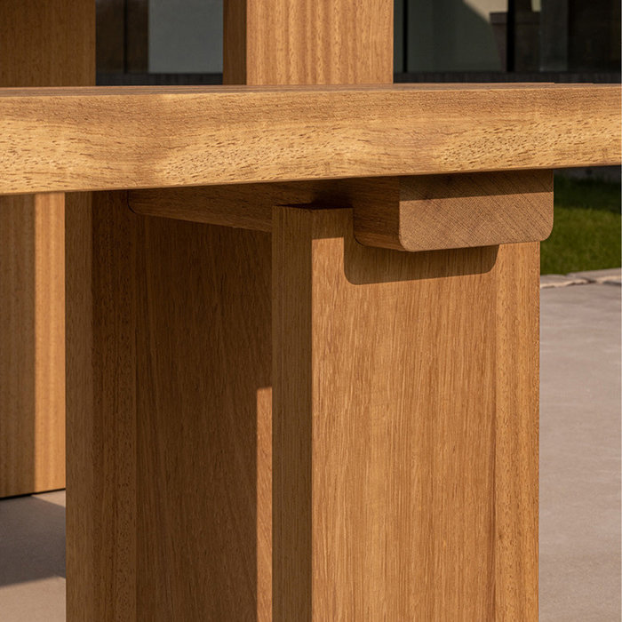 Studio Henk Table d'extérieur Elements - Iroko - Studio Henk