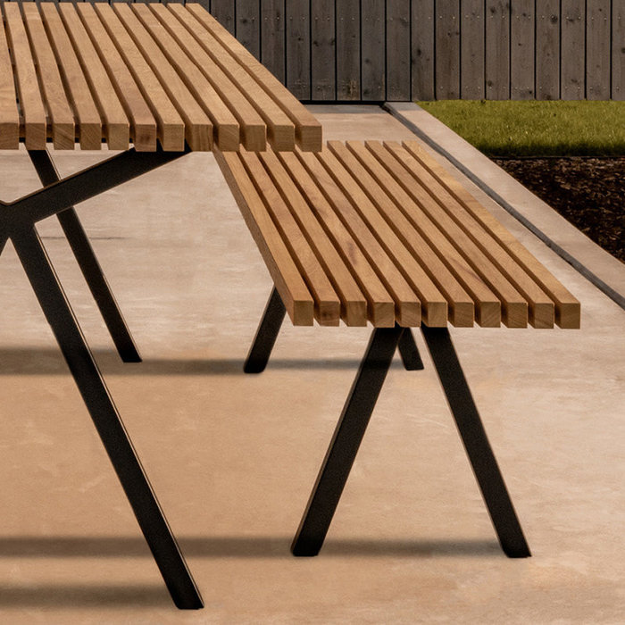 Studio Henk Outdoor bank Slim X-type Iroko frame Black - Studio Henk