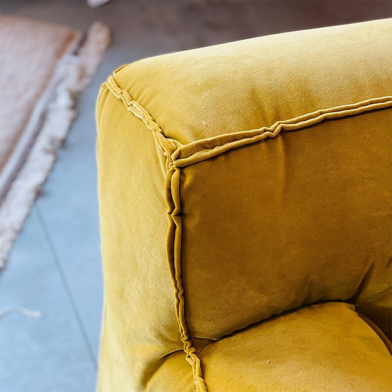 Fest Amsterdam Clay sofa showroom - Longchair S arm left + 1.5 seat arm right - Royal Gold