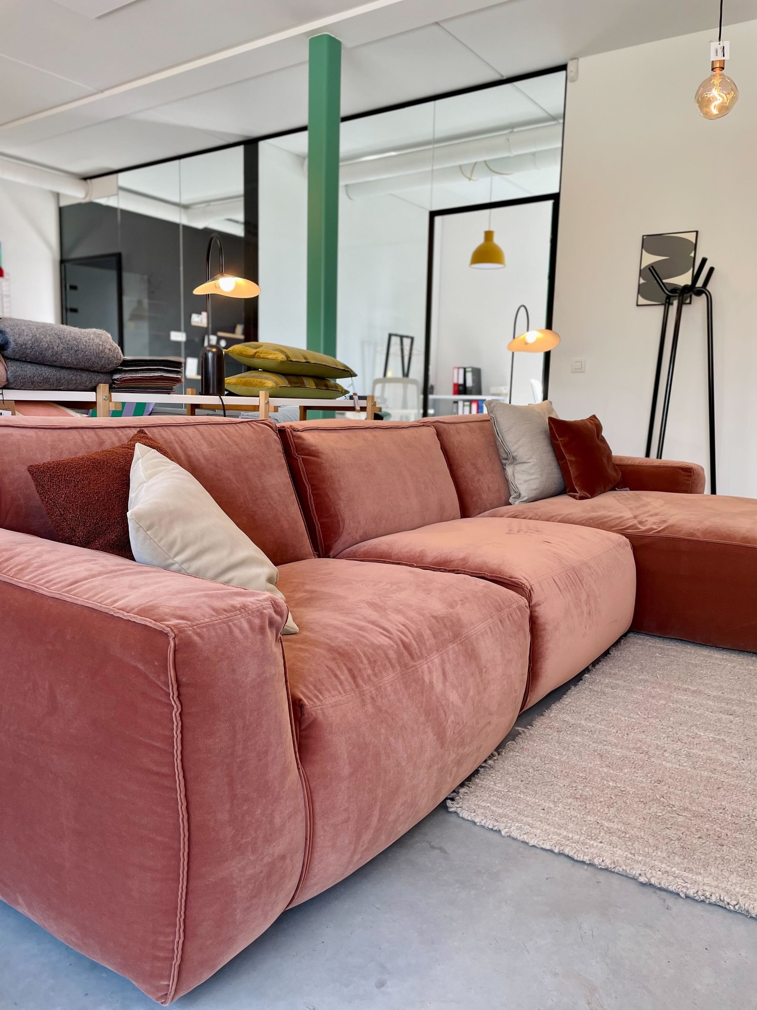 Fest Amsterdam Clay sofa - 3-zit sofa - Royal magnolia