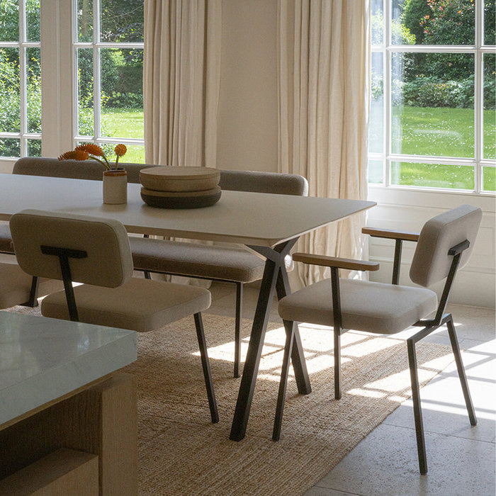 Studio Henk Table rectangulaire slim x-type - plateau chêne clair naturel