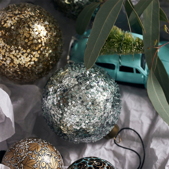 House Doctor Boule de Noël Paillette blue clair Ø 8 cm