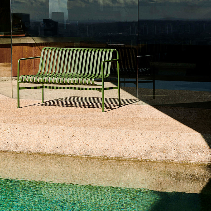 HAY Palissade dining bench with armrest - HAY