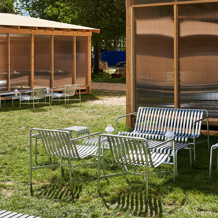 HAY Palissade dining bench with armrest - HAY