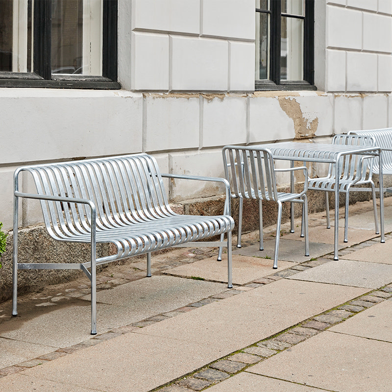 HAY Palissade dining bench with armrest - HAY