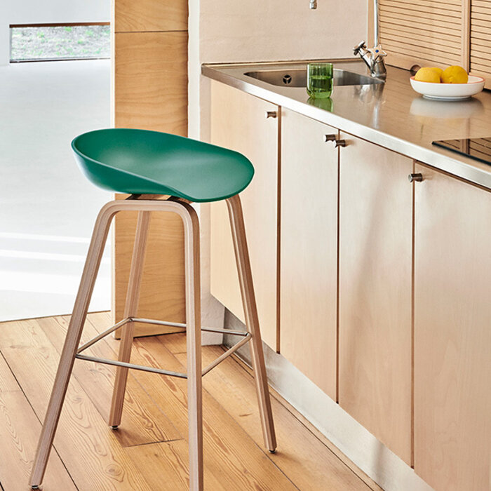 HAY AAS32 Barkruk - frame natural water based lacquered  oak veneer