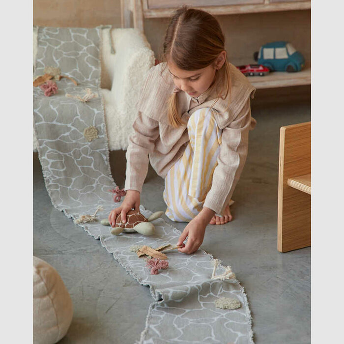 Lorena Canals Ride & Roll Under the Sea