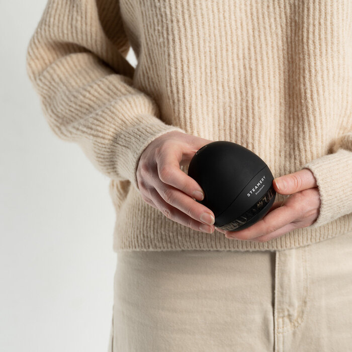 Steamery Pilo 1 Fabric Shaver - Black - Steamery