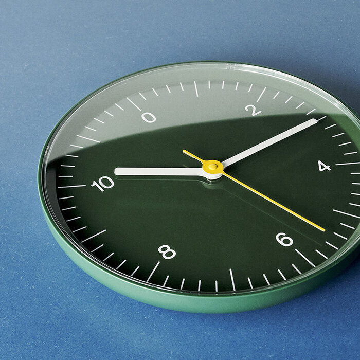 HAY horloge murale